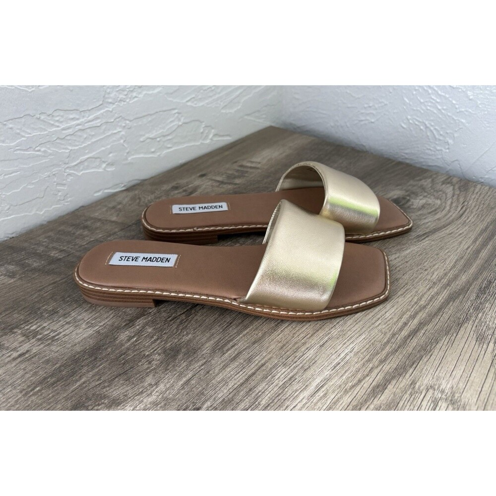 Steve Madden Women's Golden Sandals Size 8